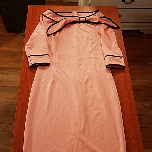Used pink dress - Picture 4 of 7